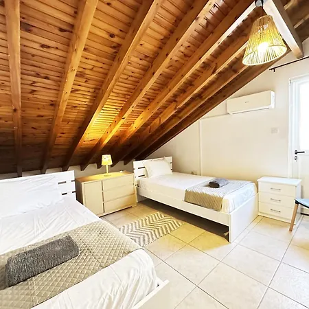 Serenity In The Sun - - Apartment